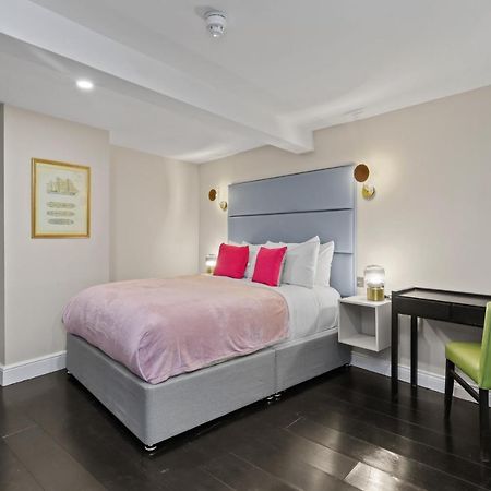 London'S Boutique Studio ภายนอก รูปภาพ