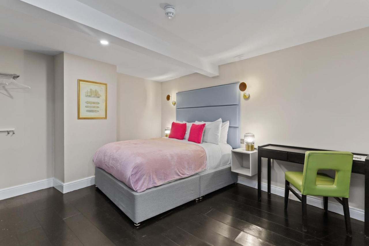 London'S Boutique Studio ภายนอก รูปภาพ